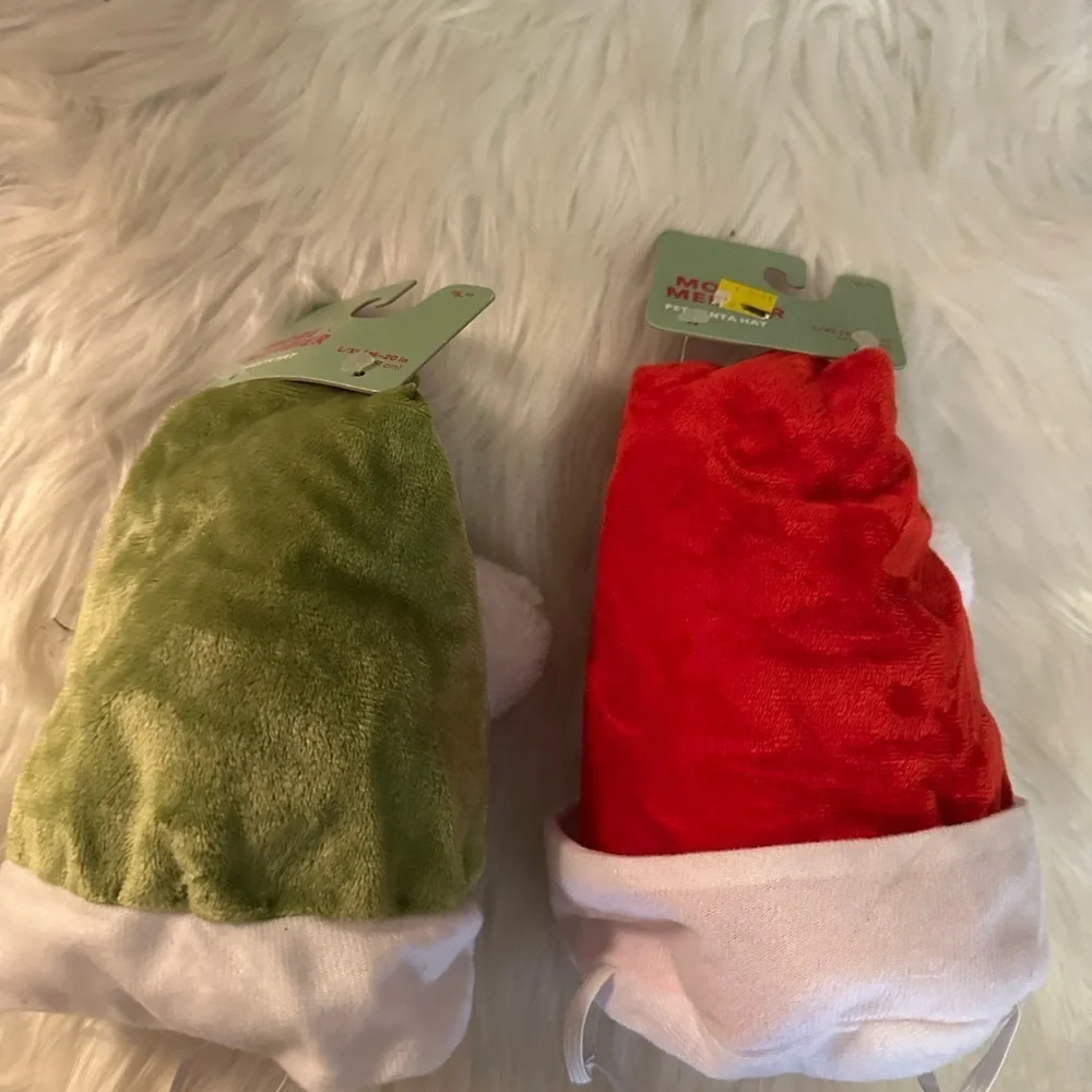🩷5/$10 Green and Red Santa DOG Hat Set